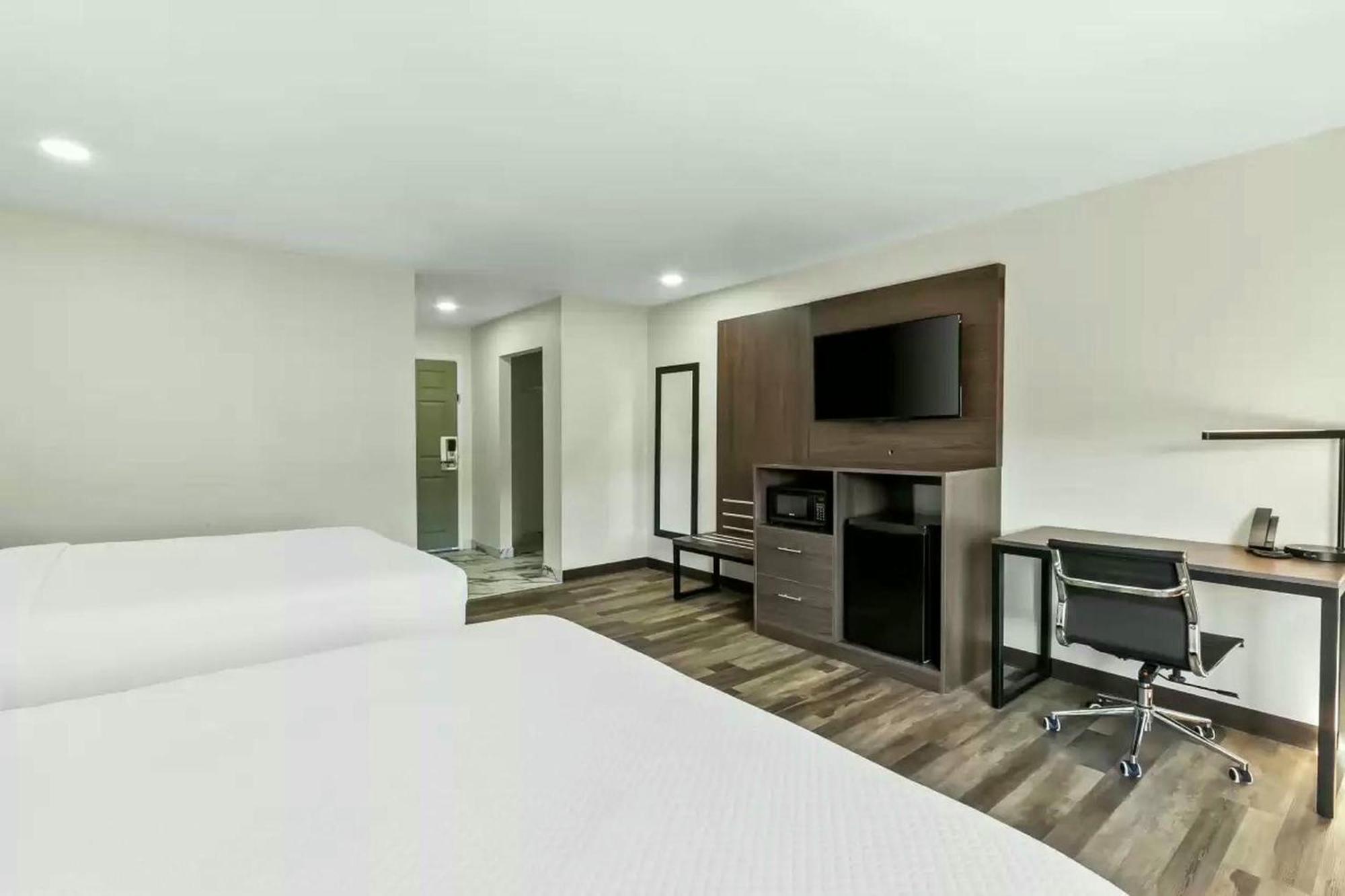 Quality Inn & Suites Columbia Harbison Экстерьер фото