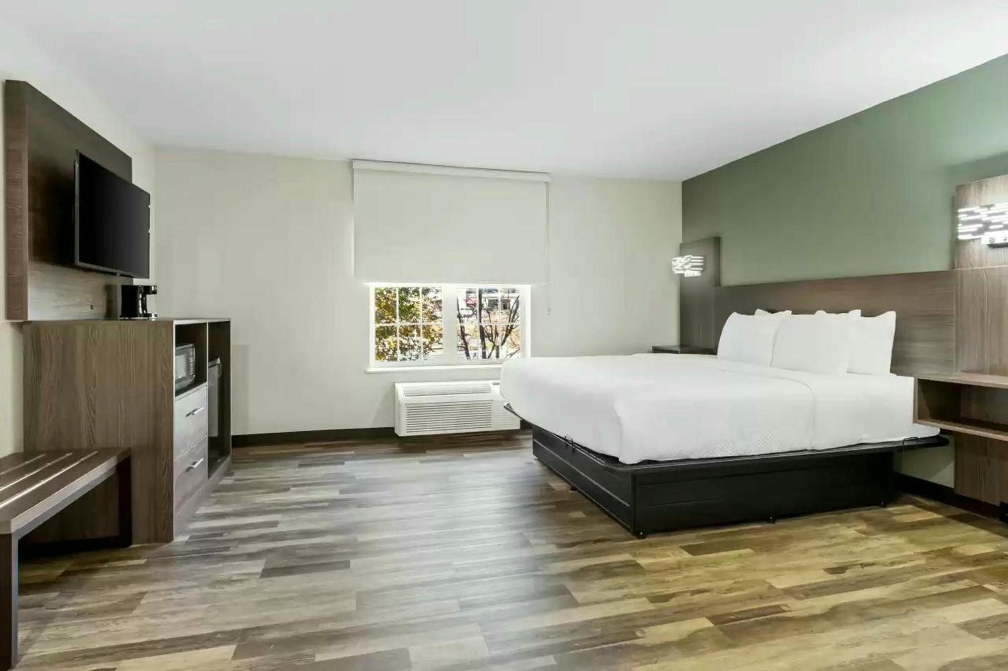 Quality Inn & Suites Columbia Harbison Экстерьер фото