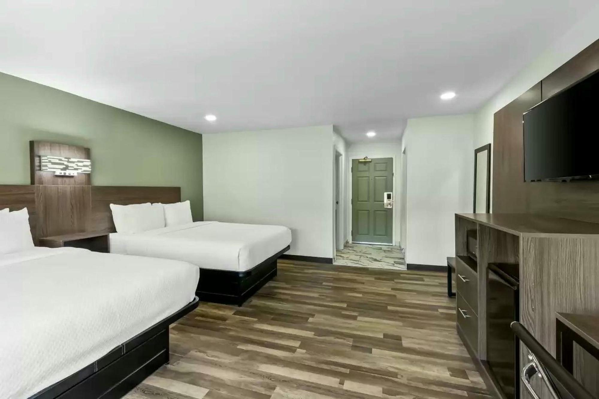 Quality Inn & Suites Columbia Harbison Экстерьер фото