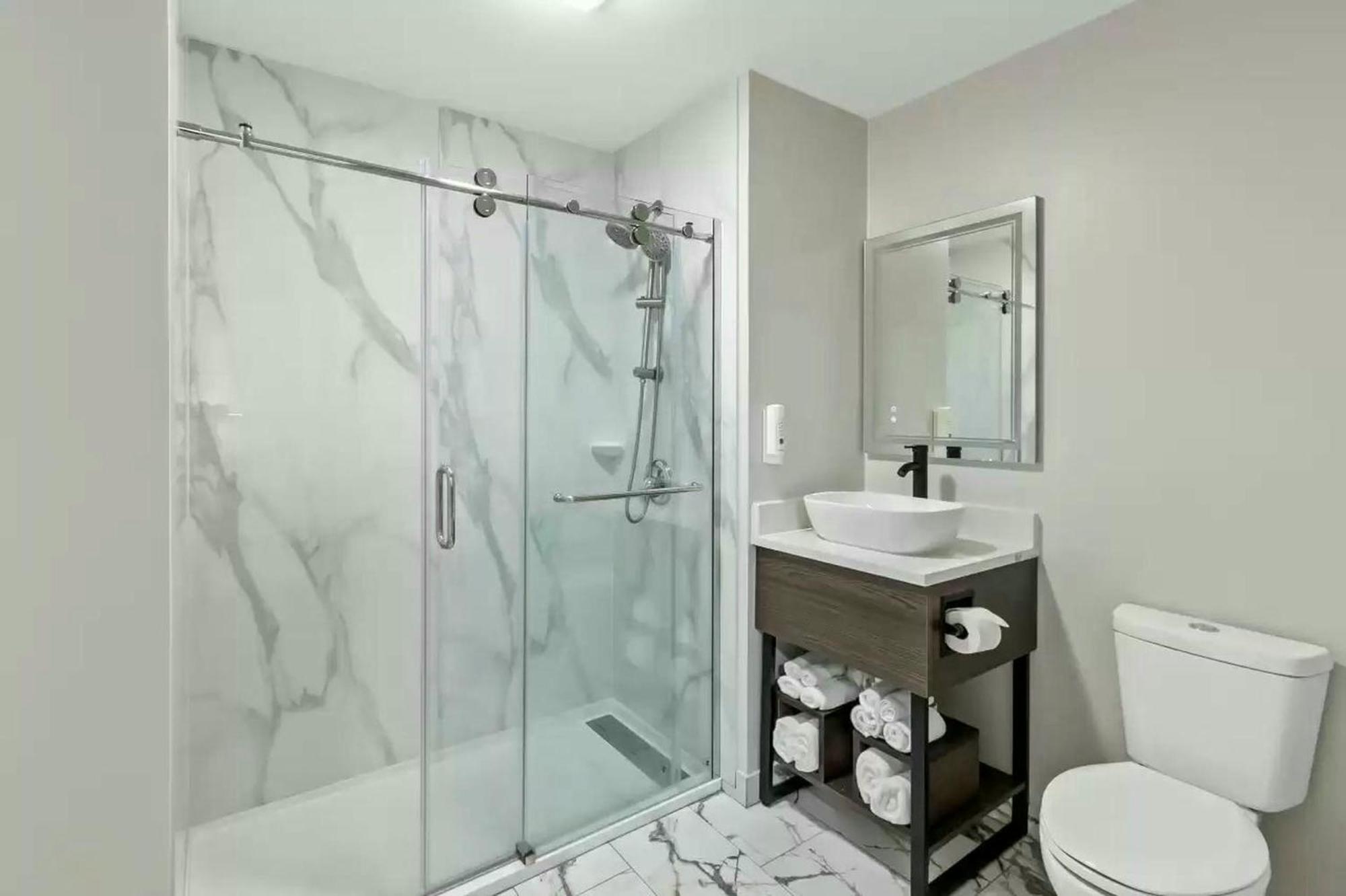 Quality Inn & Suites Columbia Harbison Экстерьер фото